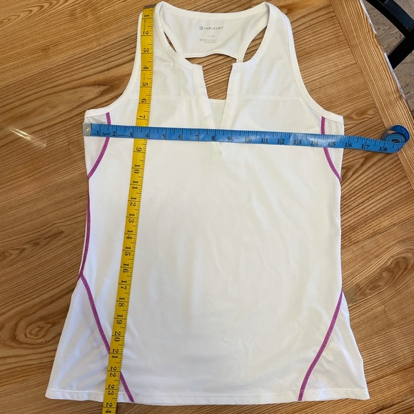 EUC ladies athletic top - Picture 4 of 4